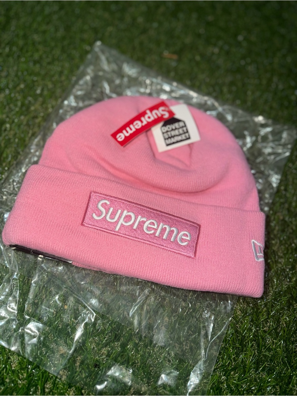 Supreme Pink Box Logo Beanie - Pink
